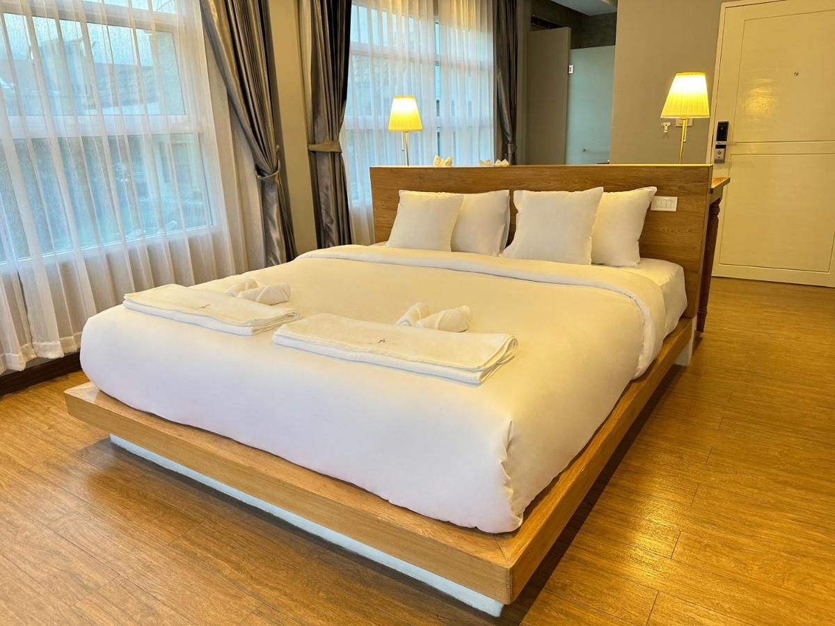 Auberge de jeunesse The White House Rachamankha เดอะ ไวท์เฮ้าส์ ราชมรรคา à Chiang Mai Extérieur photo