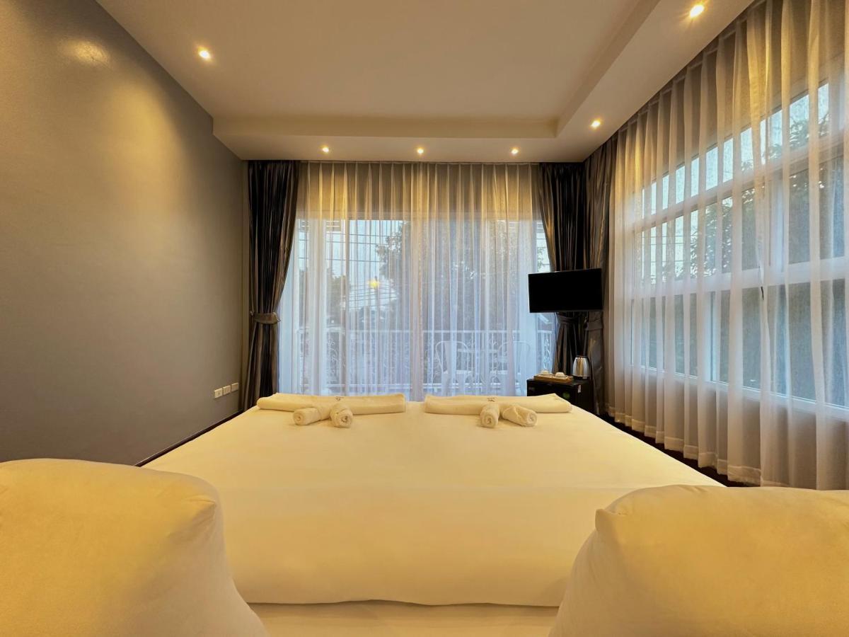 Auberge de jeunesse The White House Rachamankha เดอะ ไวท์เฮ้าส์ ราชมรรคา à Chiang Mai Extérieur photo