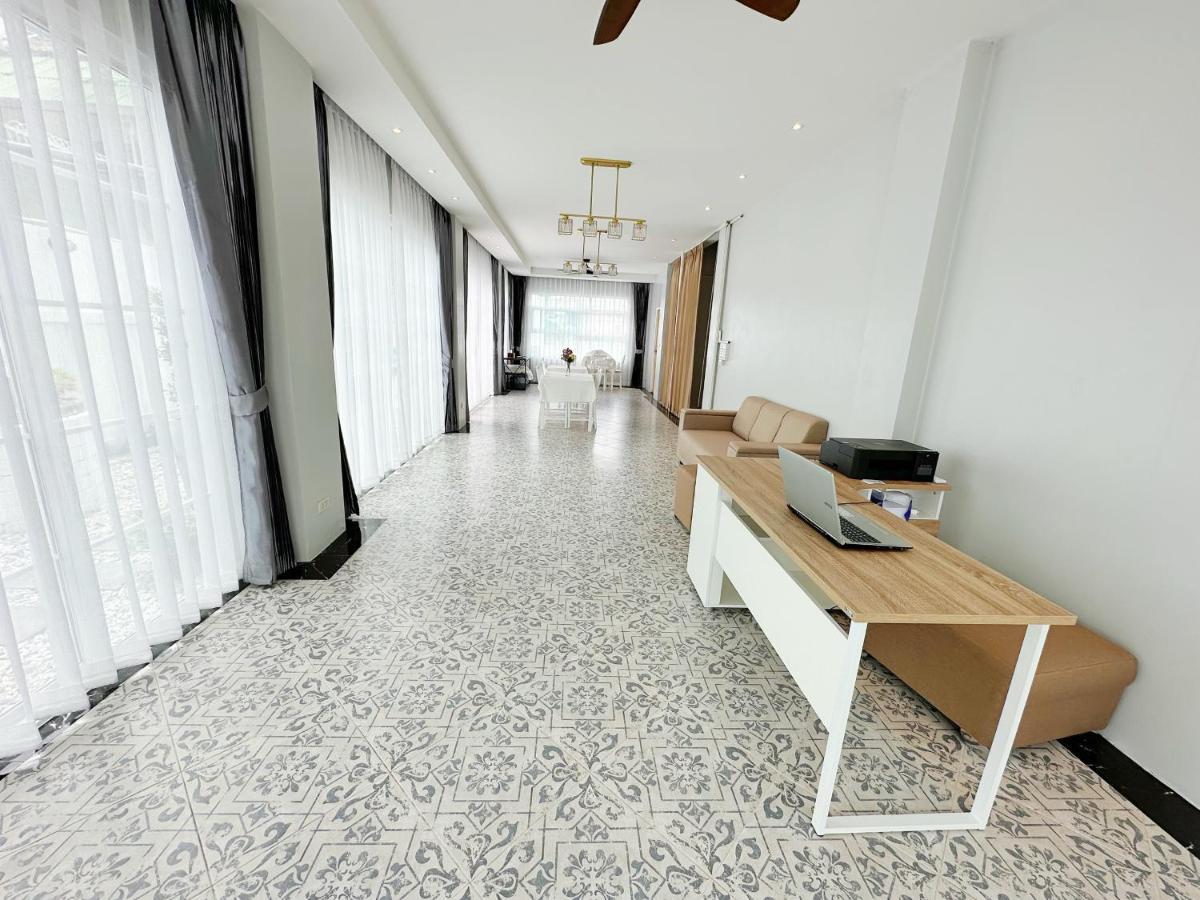 Auberge de jeunesse The White House Rachamankha เดอะ ไวท์เฮ้าส์ ราชมรรคา à Chiang Mai Extérieur photo