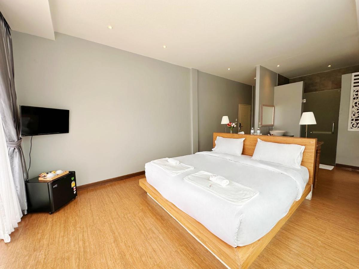 Auberge de jeunesse The White House Rachamankha เดอะ ไวท์เฮ้าส์ ราชมรรคา à Chiang Mai Extérieur photo