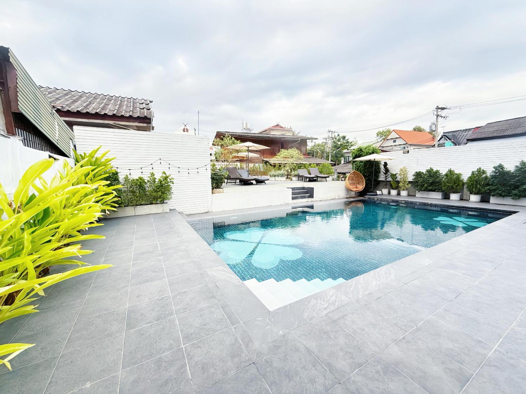 Auberge de jeunesse The White House Rachamankha เดอะ ไวท์เฮ้าส์ ราชมรรคา à Chiang Mai Extérieur photo